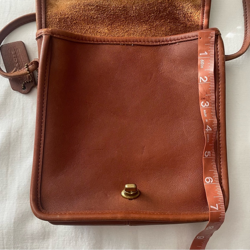 Vintage COACH Crossbody Shoulder Bag Glovetanned Leather Turnlock Charm Brown - Picture 8 of 12